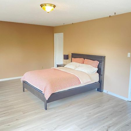 Appartamento 41 Huntsmill Blvd Toronto Esterno foto