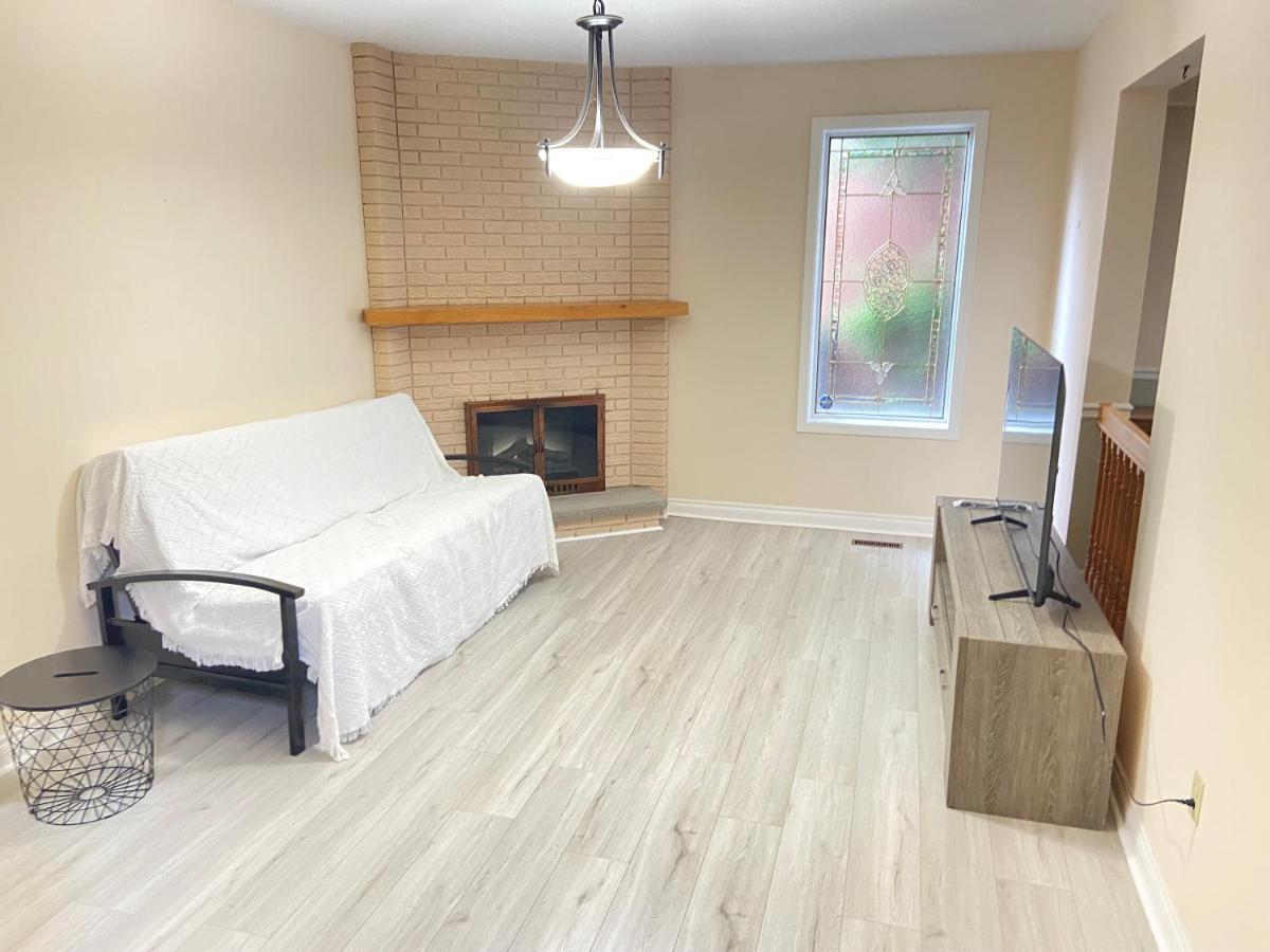 Appartamento 41 Huntsmill Blvd Toronto Esterno foto
