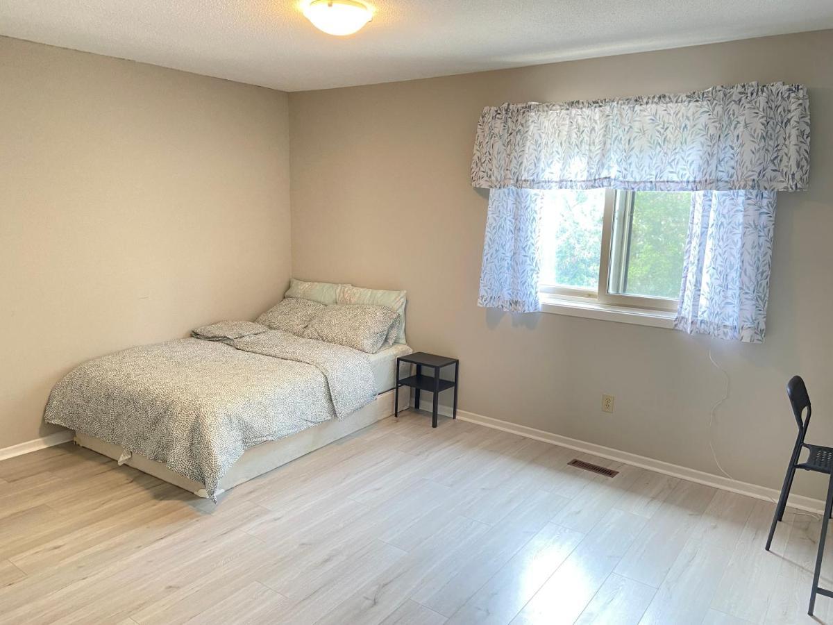 Appartamento 41 Huntsmill Blvd Toronto Esterno foto