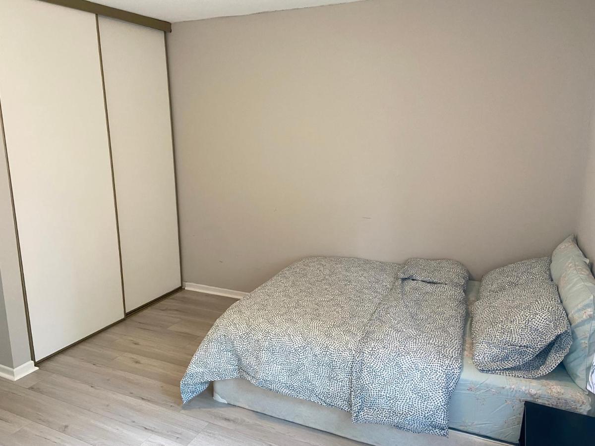 Appartamento 41 Huntsmill Blvd Toronto Esterno foto